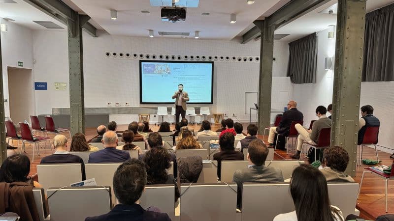 Mesa redonda en el curso de Madrid Emprende